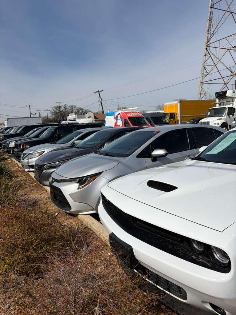 Auto Deal 217 car lot in Arlington TX